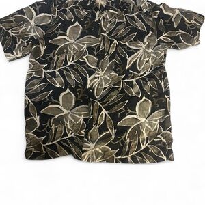 Men's Silk‎ Black Floral Hawaiian Shirt